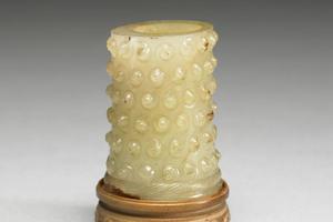 清 西元1736-1795年 青玉谷纹饰件