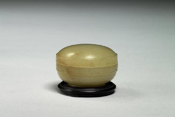 西元1644-1911年 清 白玉圆盒