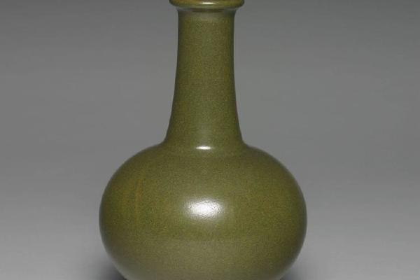 清高宗 乾隆  西元1736-1795年 乾隆 茶叶末釉纸槌瓶