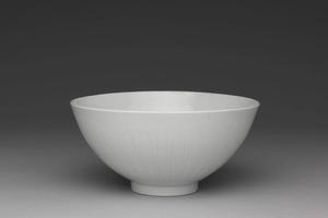 明 永乐  西元1403-1424年 永乐 甜白四季花卉纹莲子碗
