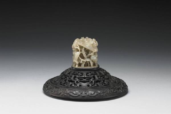 清 西元1271-1368 青玉兽面炉