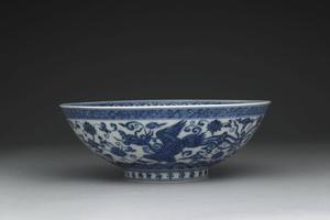 明 永乐  西元1403-1424年 永乐  青花穿莲凤纹碗
