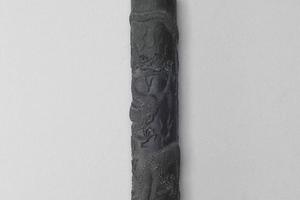 明 天启元年  西元1621年 方于鲁龙纹柱形墨