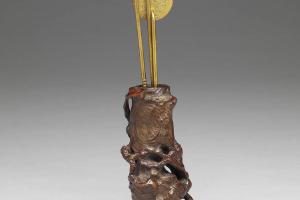 清 西元1644-1911年 瘿木瓶