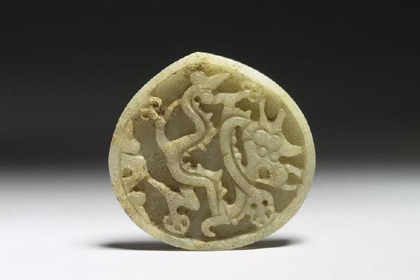 明中晚期 西元1368-1644年 玉龙纹带銙-1