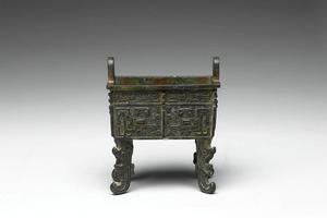 兽面纹扁足方鼎