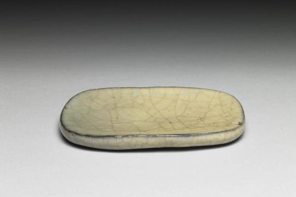 南宋-元  西元13-14世纪 官窑 青瓷笔捵