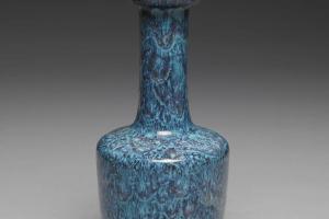 清 雍正 西元1723年-1735年 炉钧釉盘口纸搥瓶