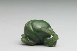 西元1644-1911年 清 碧玉果