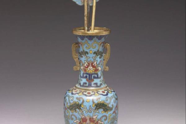 西元1644-1911年 清 铜珐瑯瓶