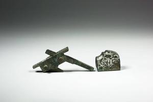 战国晚期至汉 西元前475-221年 错银弩机