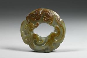 南宋-元代  双螭纹海棠式玉环