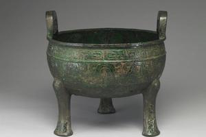 西周晚期 西元前9世纪中叶-前771年 芮公鼎一