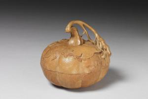 清前—中期  西元1701-1800年 竹黄瓜式盒
