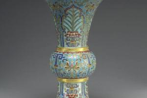 西元1644-1911年 清 铜胎掐丝珐瑯觚形瓶（五供）