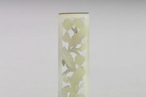 明 西元1368-1644年 玉鱼龙花草纹带饰-18