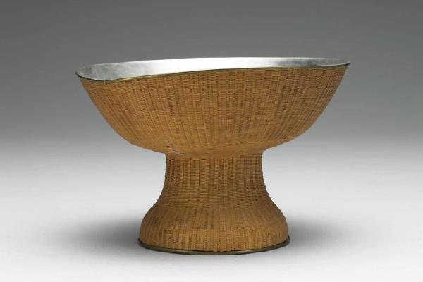 西元1644-1911年 清 锡胎竹编高足碗