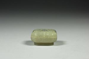 西元1644-1911年 清 青玉夔龙八方盒