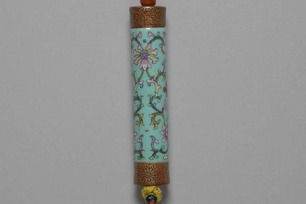 清朝  西元1644-1911年清 粉彩瓷牙签筒