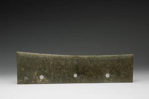 龙山—齐家系 新石器时代晚期 约距今4600-3600年 玉刀