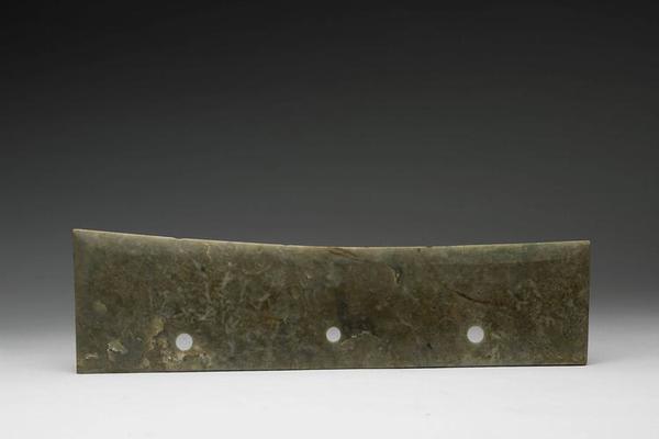 龙山—齐家系 新石器时代晚期 约距今4600-3600年 玉刀
