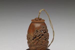 清 十七至十八世纪  西元1601-1800年 十七、十八世纪 陈子云 雕橄榄核松阴渔乐扇坠