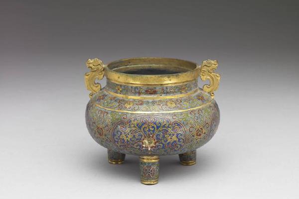 清 乾隆  西元1736-1795年 乾隆 铜胎珐瑯番莲纹炉