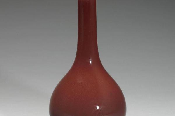 清 雍正 红釉胆瓶