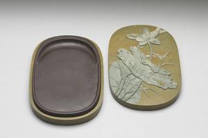 清 高宗  西元1736-1795年 乾隆 松花石荷塘砚