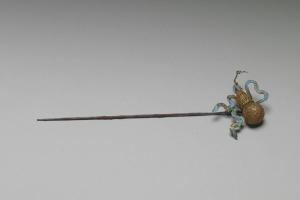 清 西元1644-1911年 鎏金葫芦点翠花针