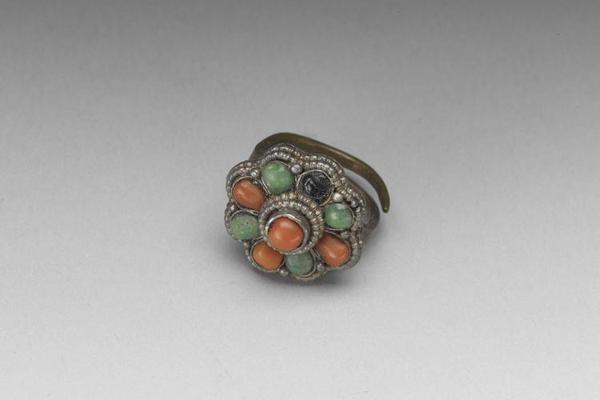 西元1644-1911年 银镀金珊瑚苗石铜戒指-3