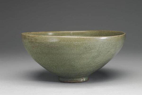 宋 西元960-1279年 钧窑 绿釉碗