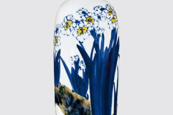 凌波仙子·青花色釉瓷瓶
