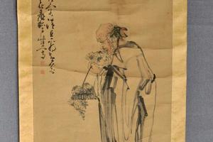 设色采菊老人轴