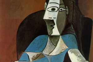 Femme assise au chapeau jaune et vert