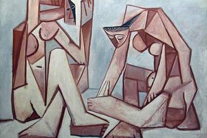 Femme se coiffant II