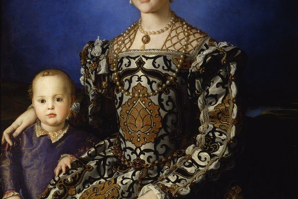 Portrait Of Eleanor Of Toledo With Her Son Giovanni De' Medici （托莱多的埃莉诺和她的儿子乔瓦尼·德·美第奇的肖像）