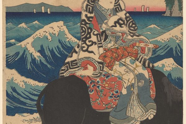 江之岛（牛上图、波浪）（Enoshima Island(Figure on an ox, waves)）