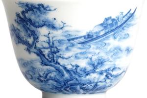 六逸堂青花春潮泊舟图纹杯