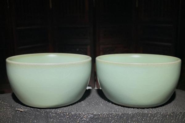 老问鼎_印章款_粉青缸杯_对杯_早期老问鼎_汝窑_汝瓷