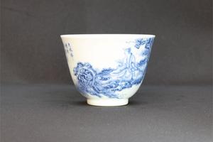 六逸堂青花松下高士图纹杯