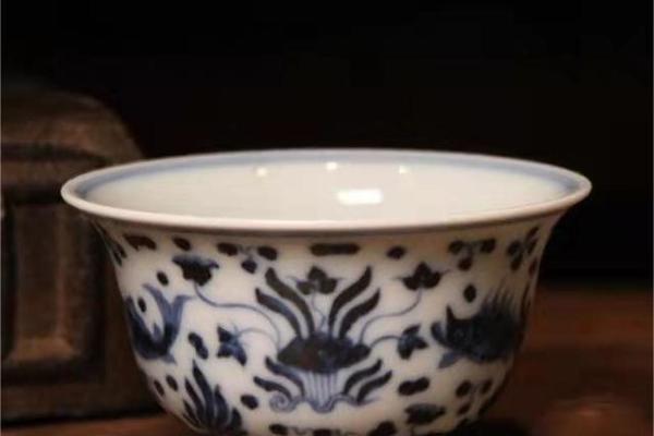 鱼藻杯