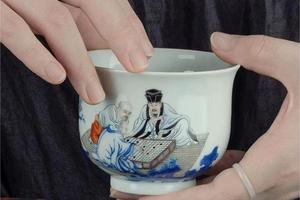 青花加彩岁寒三友炉式杯