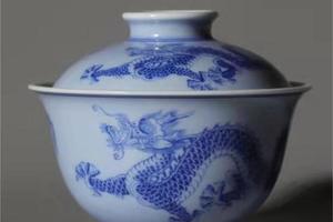 青花蓝上蓝龙纹二才盖碗