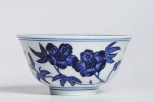 立明堂青花秋葵杯