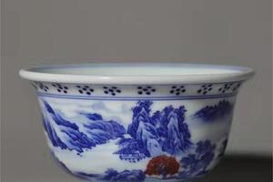 青花釉里红山水压手杯