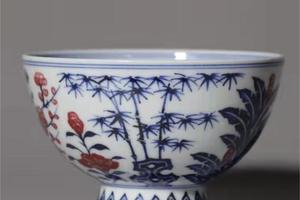 仿明青花釉里红松竹梅高足杯