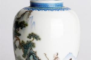 艺林堂粉彩携琴访友茶叶罐