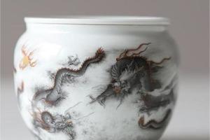 艺林堂早期墨彩描金龙腾致雨建水