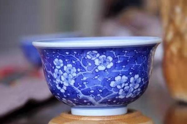 品若堂曹诚冰梅压手杯